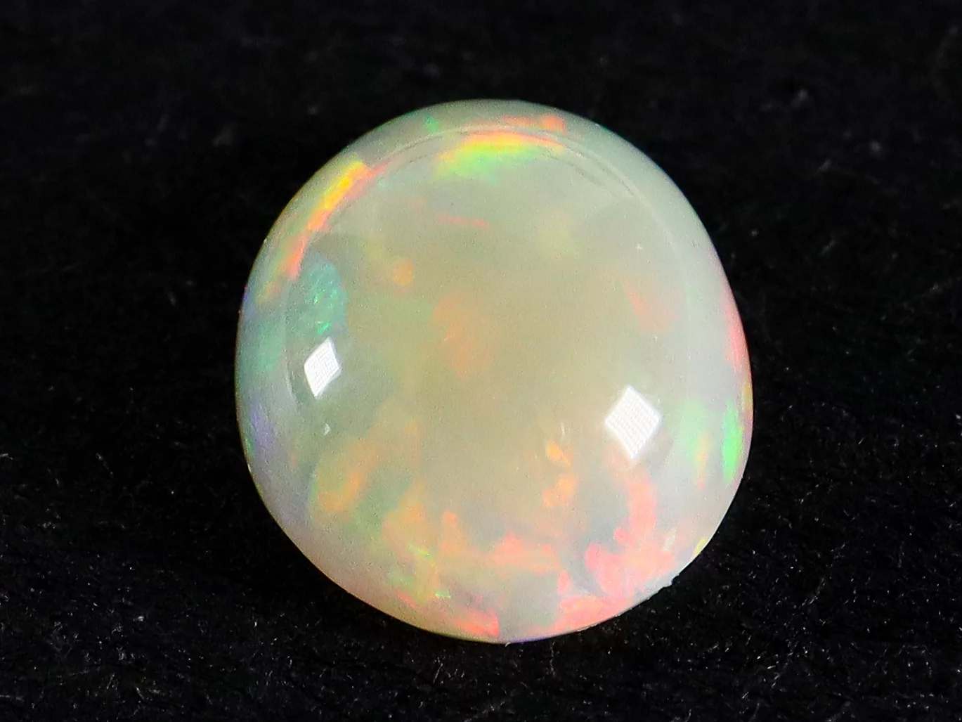 Solid Dark Crystal Opal - 0.8 cts - Coober Pedy Australia - Image 3