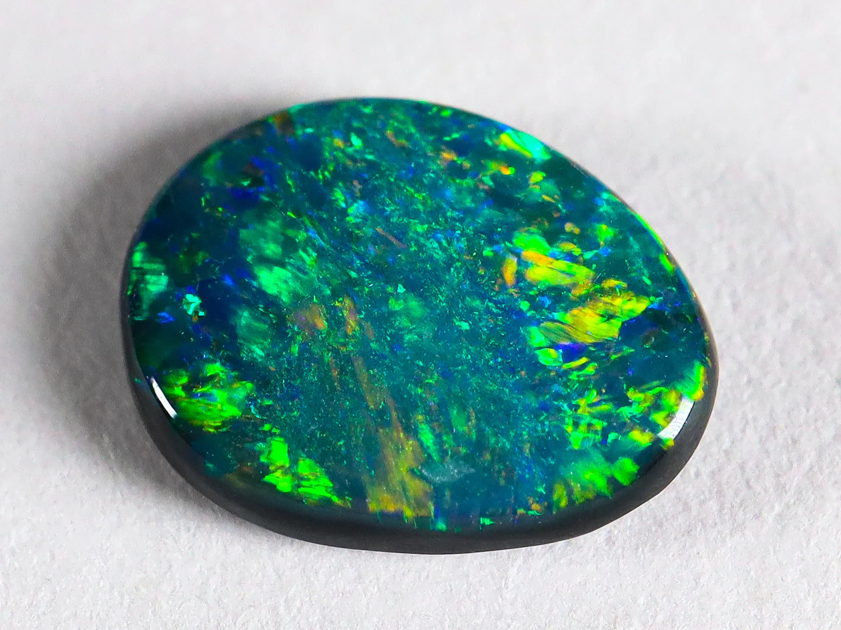 Natural Black Opal - 0.55 cts - Lightning Ridge Australia