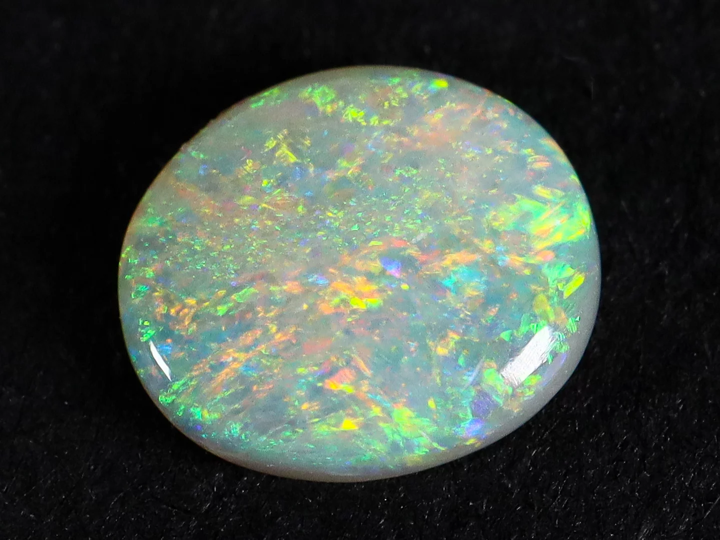 Natural Crystal Opal - 0.42 cts - Lightning Ridge Australia
